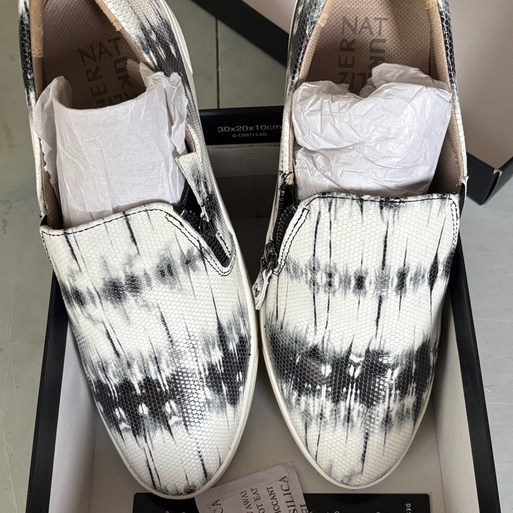 Naturalizer Monochrome Men's Slip-On Loafers